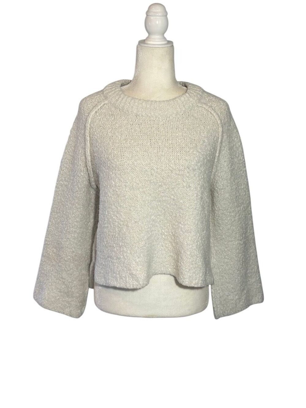 Free People white Teddy cropped sweater with wide sleeves - XS